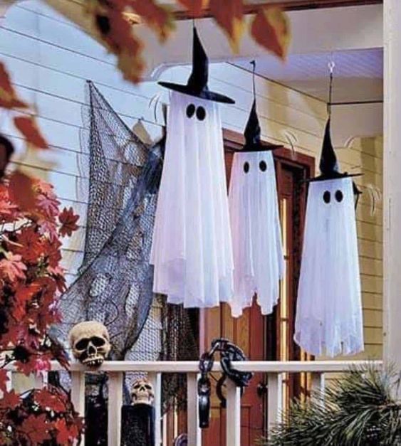 Halloween Front Porch Decor