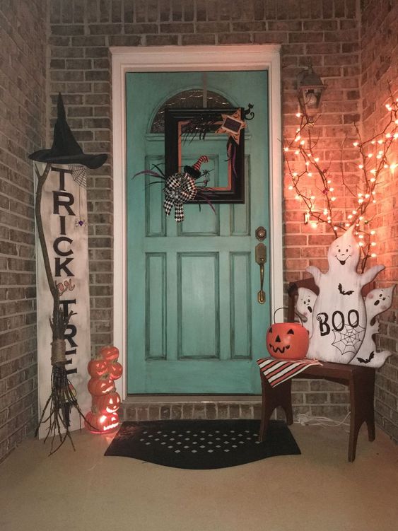 Halloween Front Porch Decor