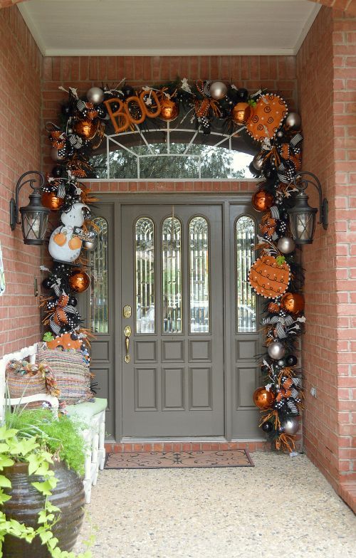 Halloween Front Porch Decor