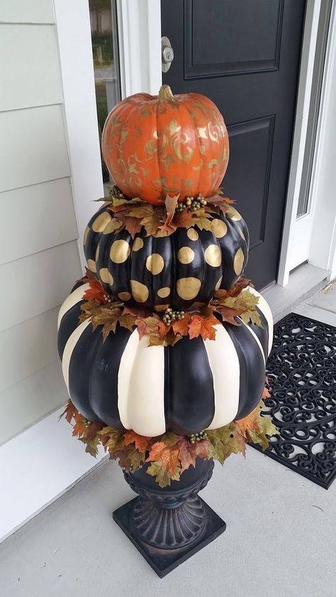 Halloween Front Porch Decor