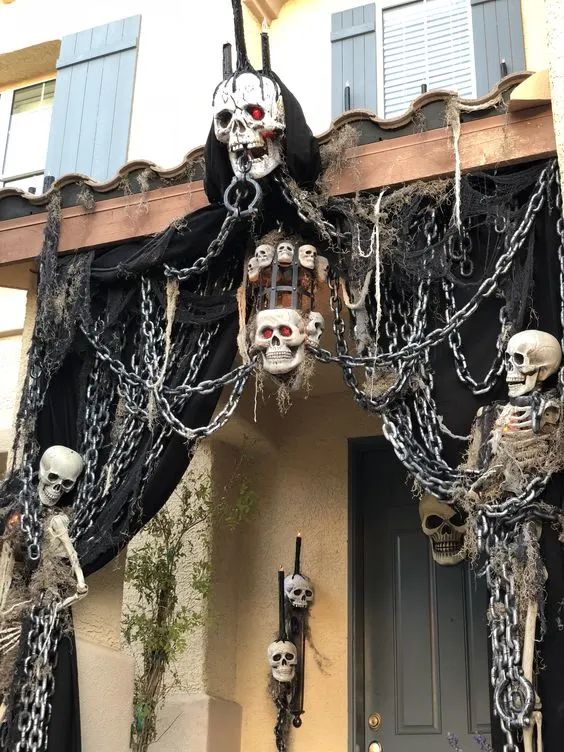 Halloween Front Porch Decor